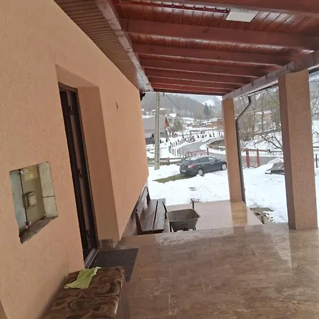 Family House * Bucureşti
